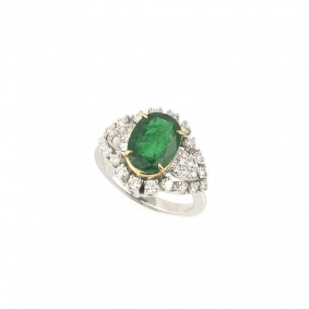 18k White Gold Emerald and Diamond Dress Ring 2.80ct